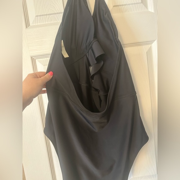NWT Aerie Ruffle Plus One piece swimsuit black - Picture 6 of 6